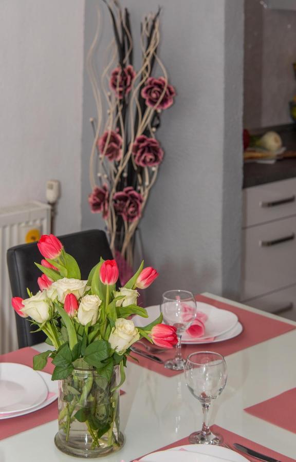 Apartman Koko With Private Jacuzzi Makarska Exterior photo